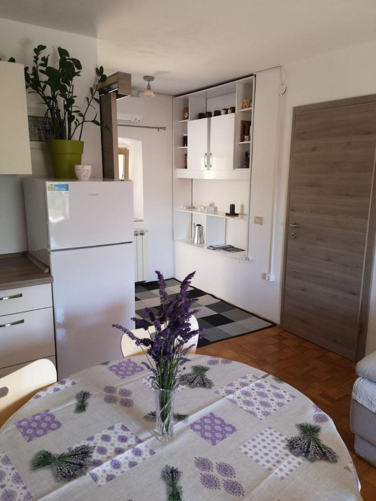 Apartma Ester Apartment