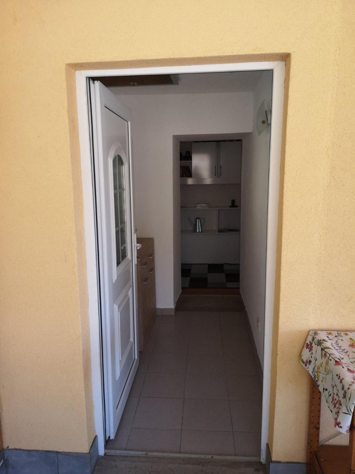 Apartment Apartma Ester